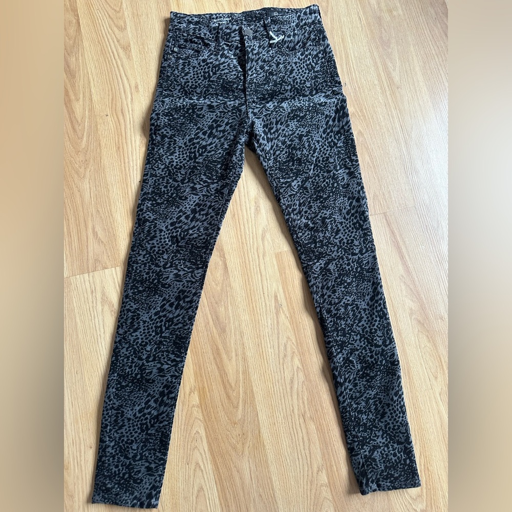 AG Adriano Goldschmied Black and Gray Patterned Skinny Jeans 24 - Picture 2 of 11